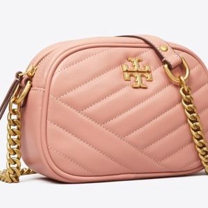 KIRA CHEVRON SMALL CAMERA BAG color: Meadowsweet/Gold
